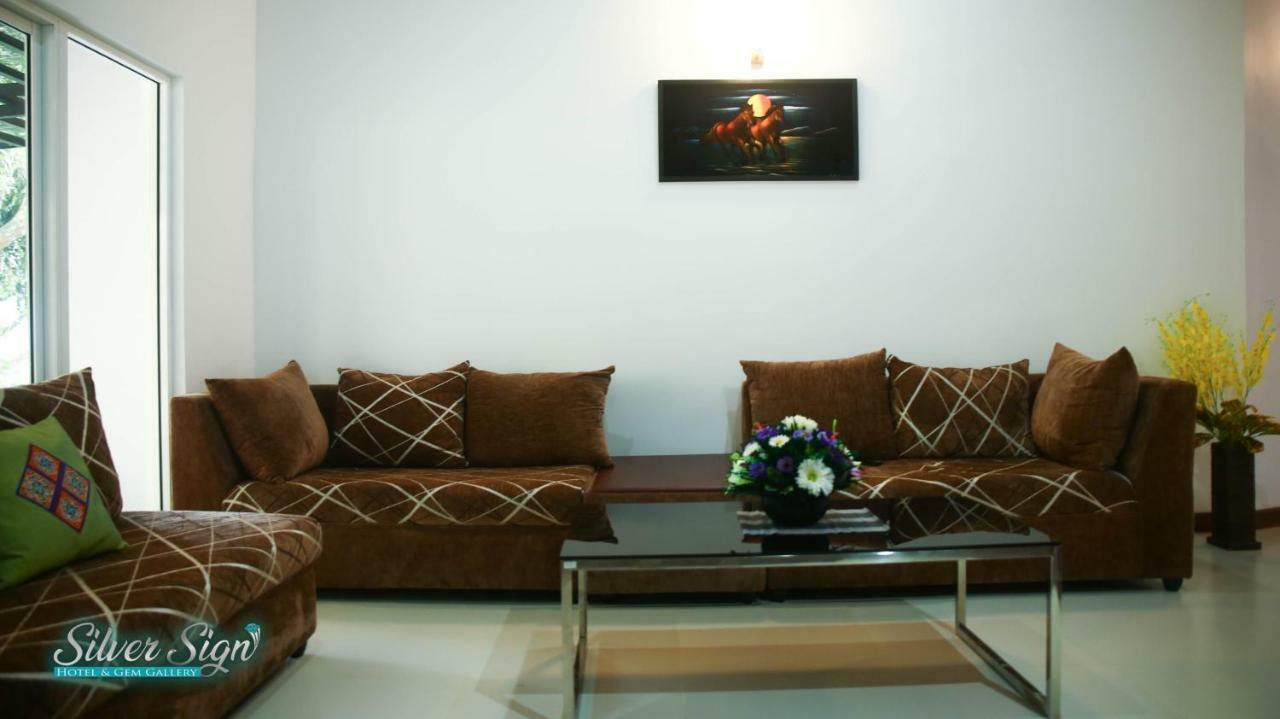 Silver Sign Hotel Katugastota Dış mekan fotoğraf