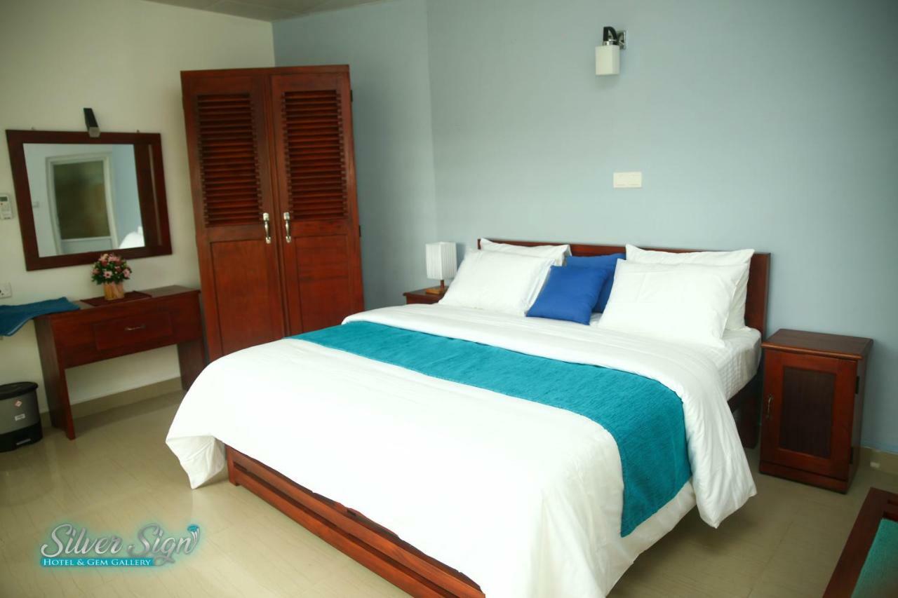 Silver Sign Hotel Katugastota Dış mekan fotoğraf
