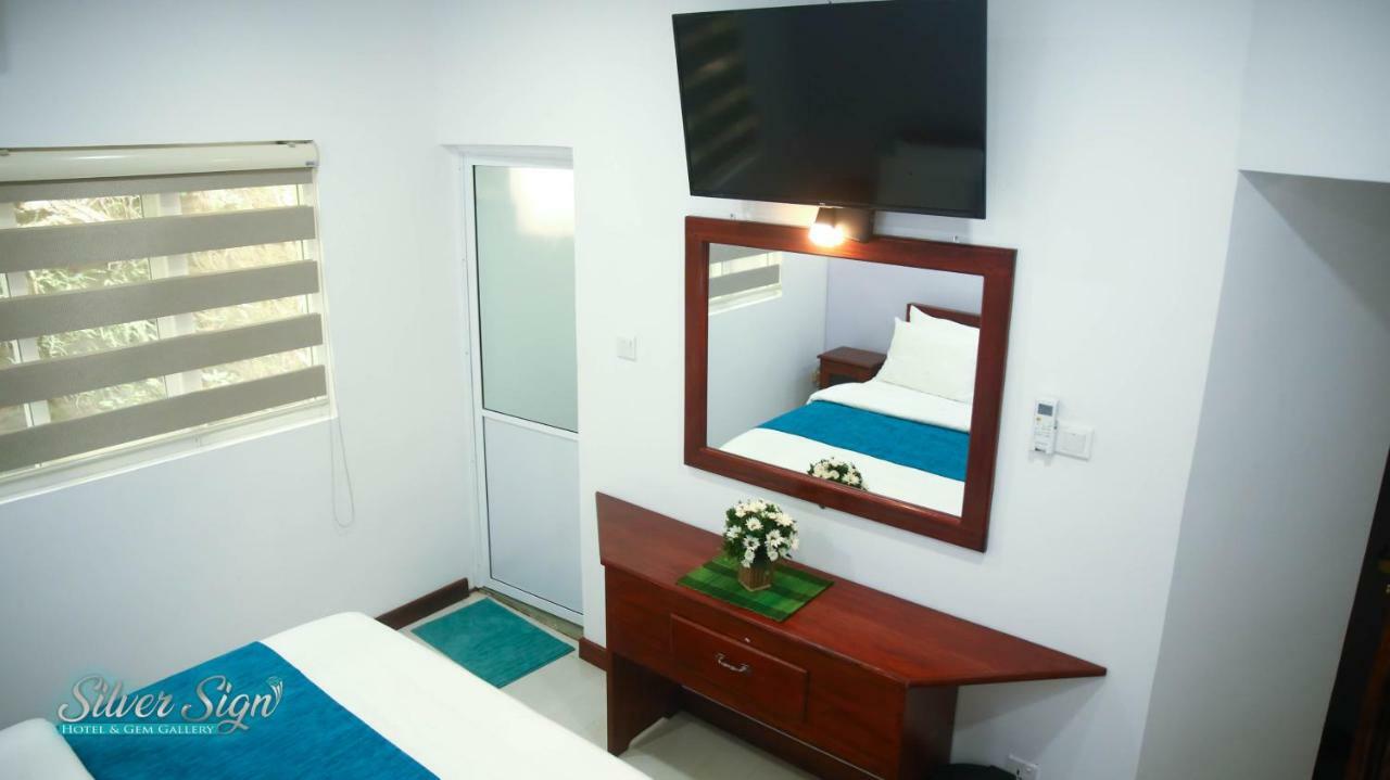 Silver Sign Hotel Katugastota Dış mekan fotoğraf