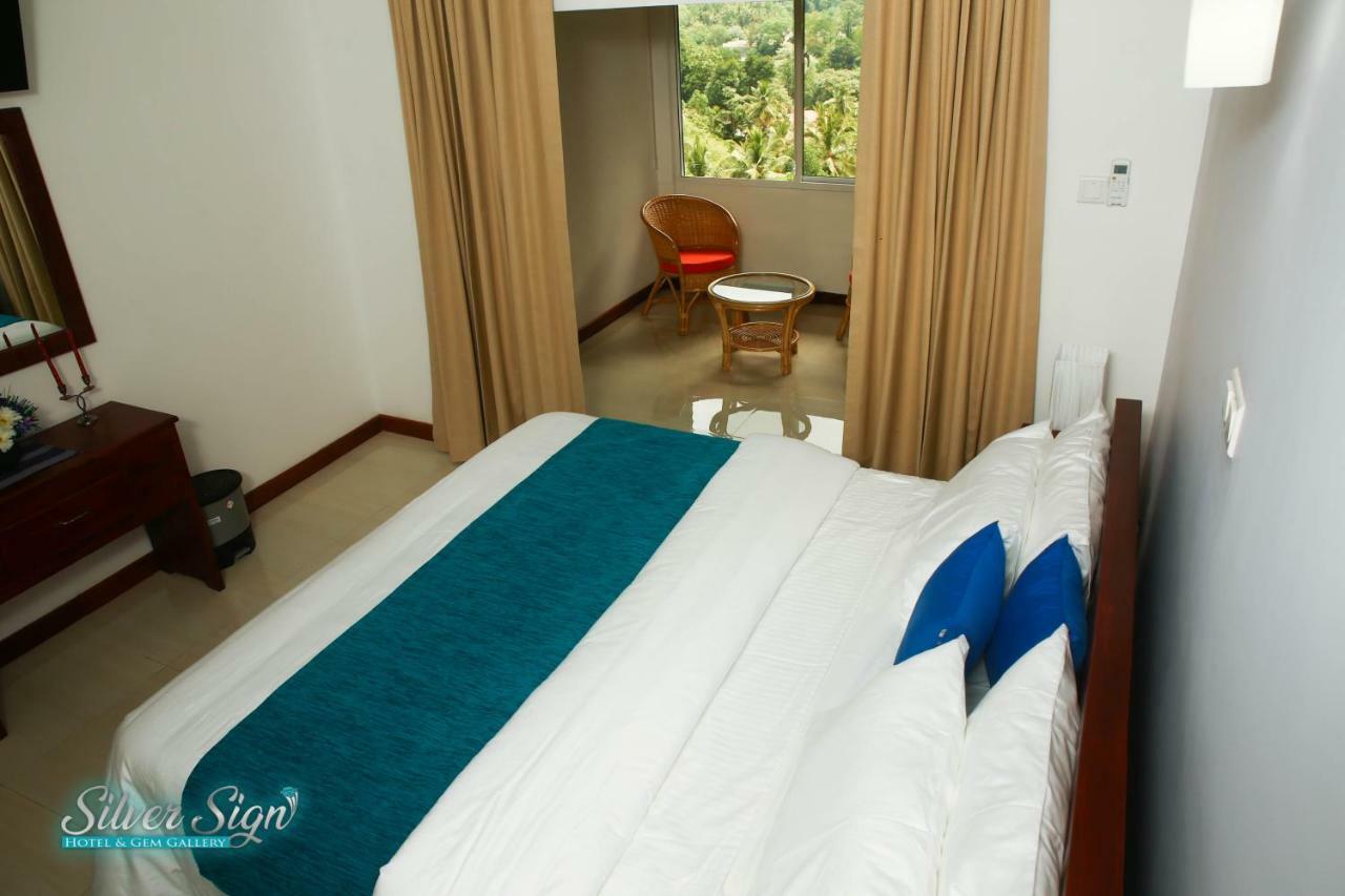 Silver Sign Hotel Katugastota Dış mekan fotoğraf