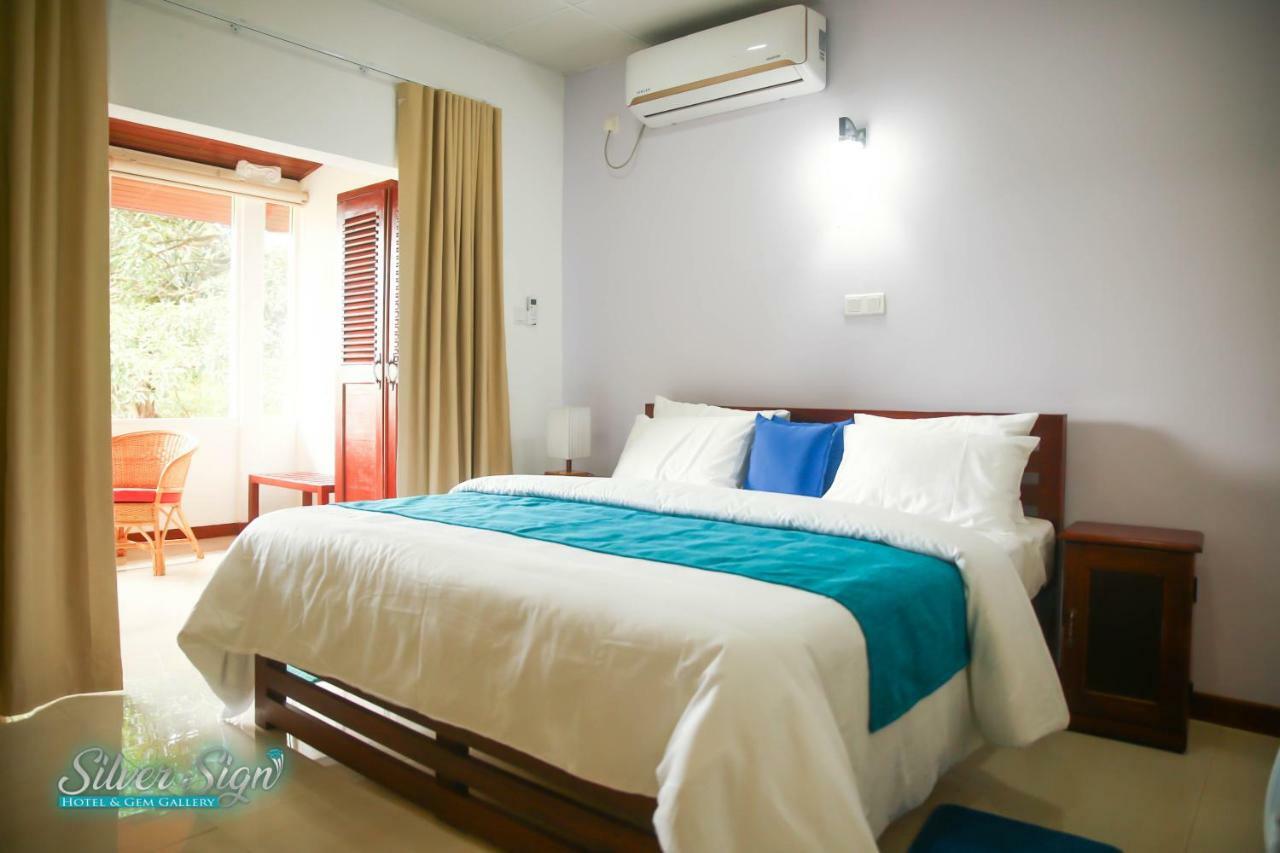 Silver Sign Hotel Katugastota Dış mekan fotoğraf